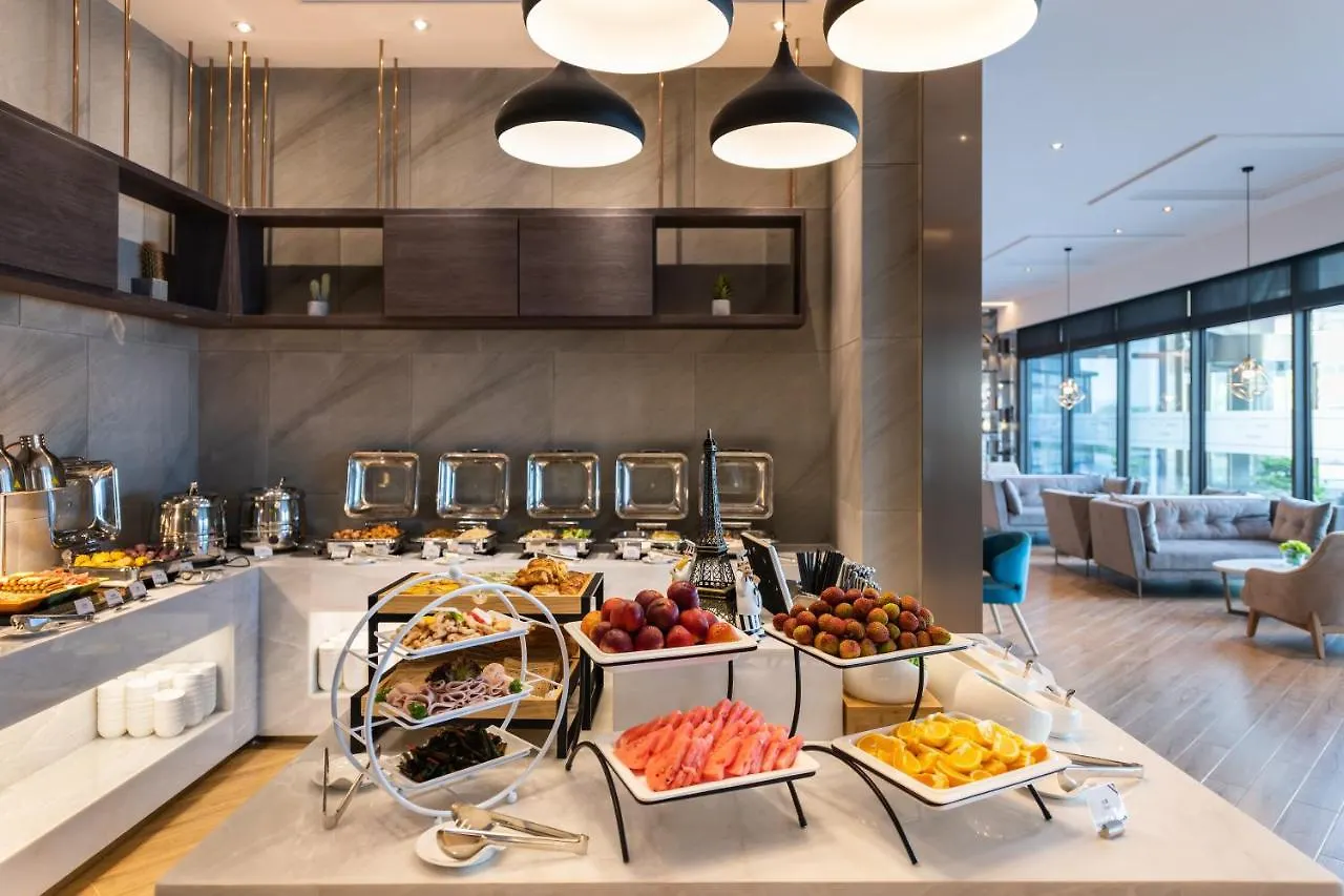 Mercure Shanghai Necc Csingpu 3*,